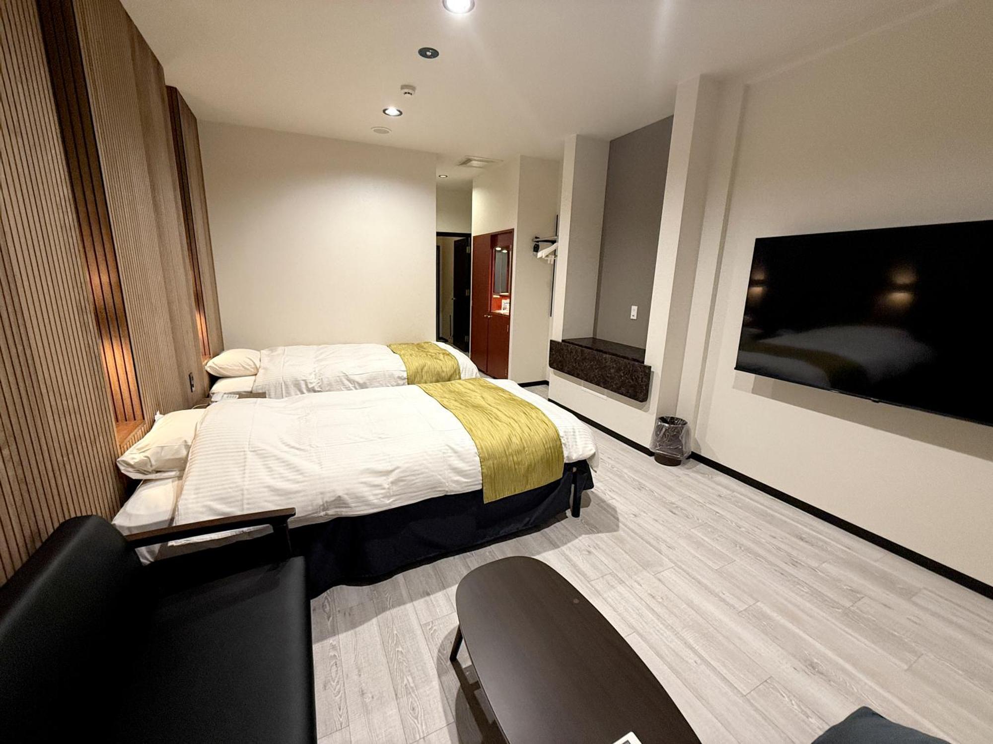 Hotel Hyper (Adults Only) Osaka Exterior photo